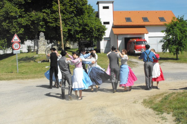 Májfa kitáncolása-2014. Pünkösd